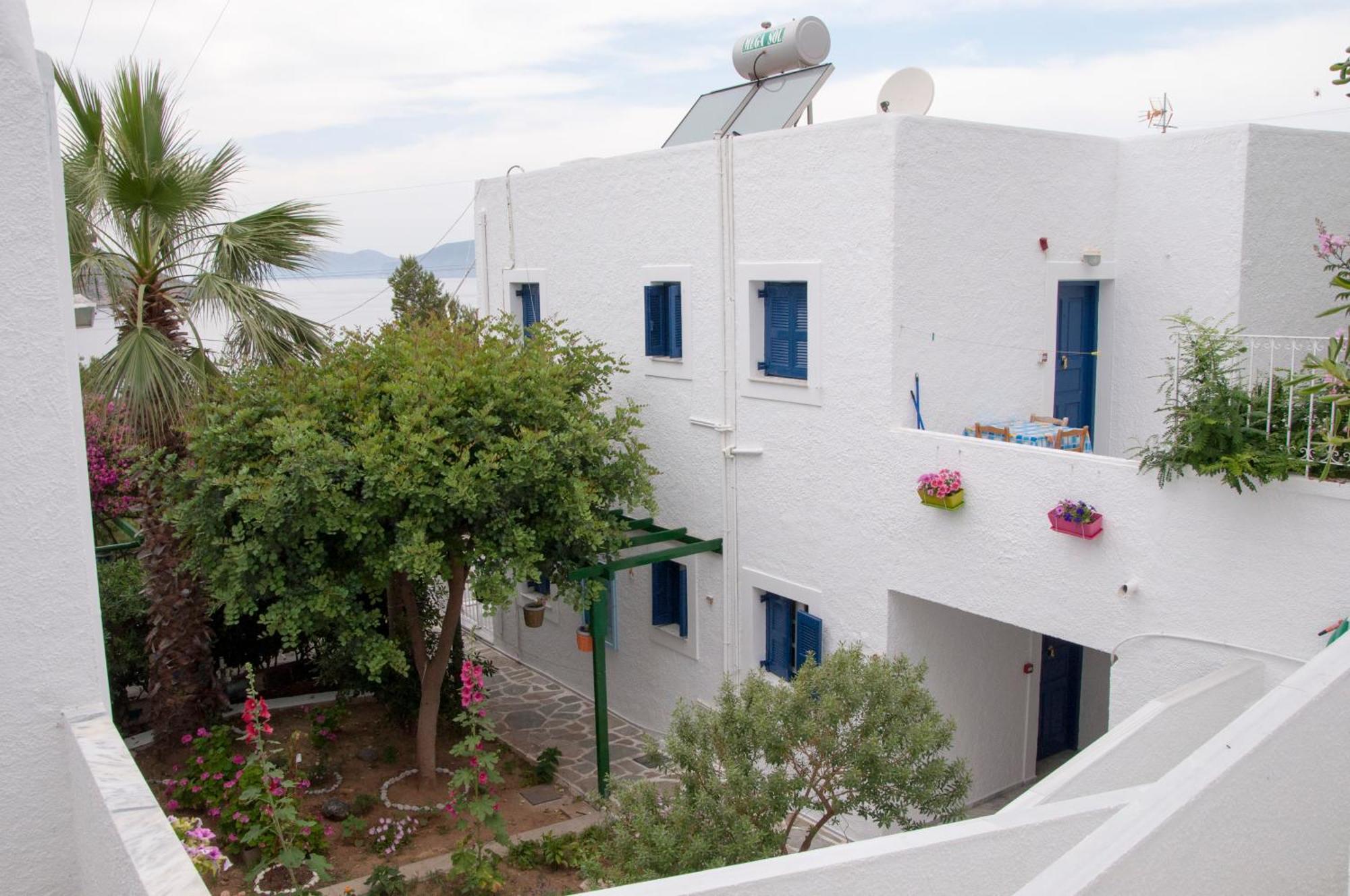 Tatsis Apartments Masouri Exterior foto