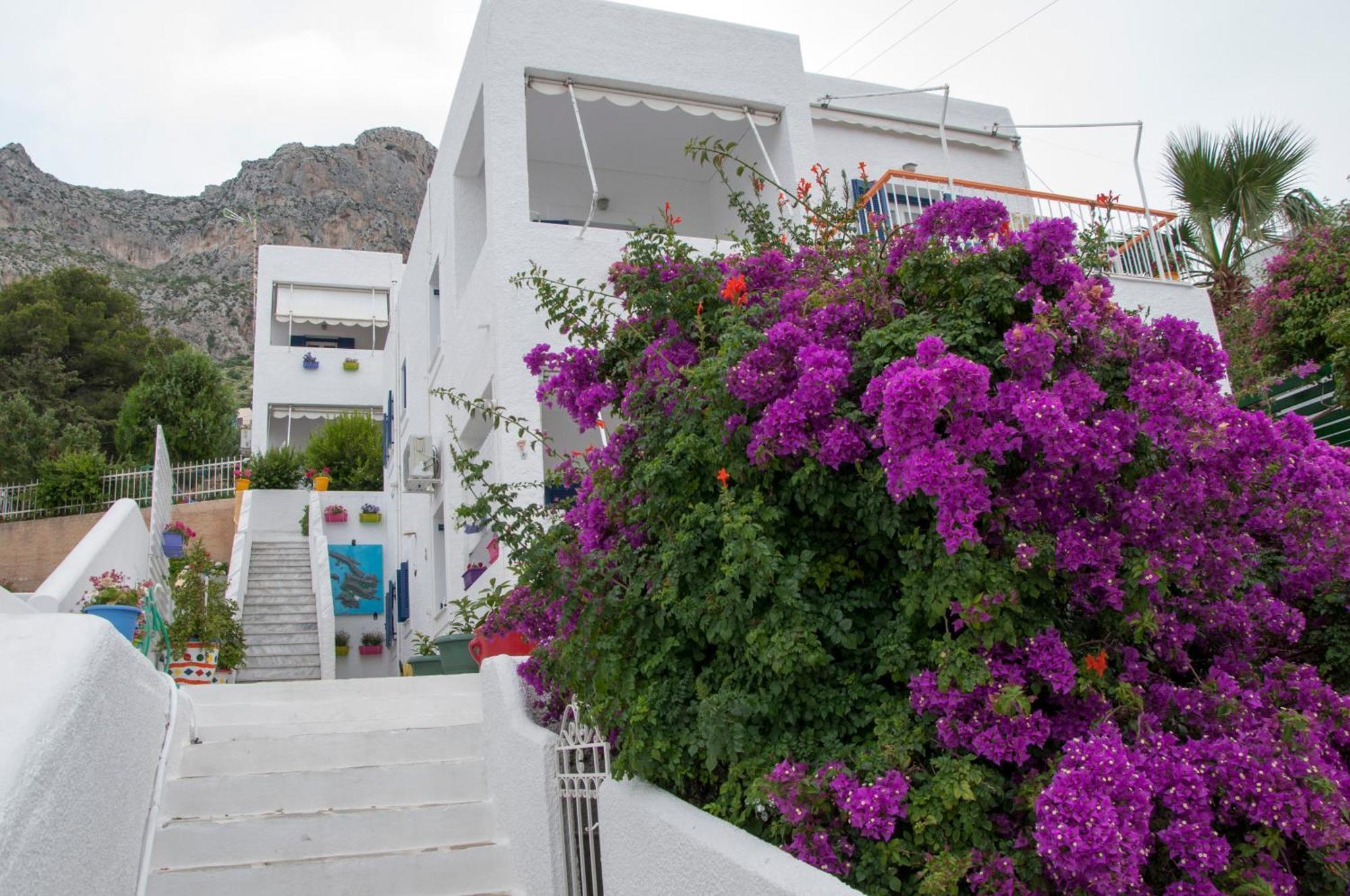 Tatsis Apartments Masouri Exterior foto