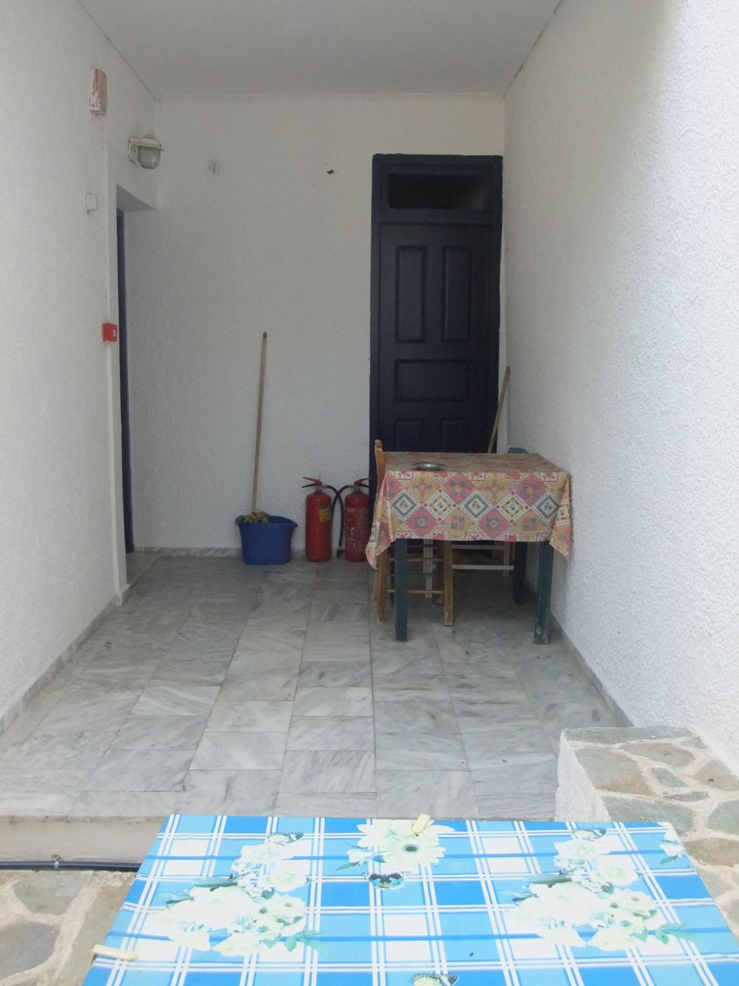Tatsis Apartments Masouri Zimmer foto